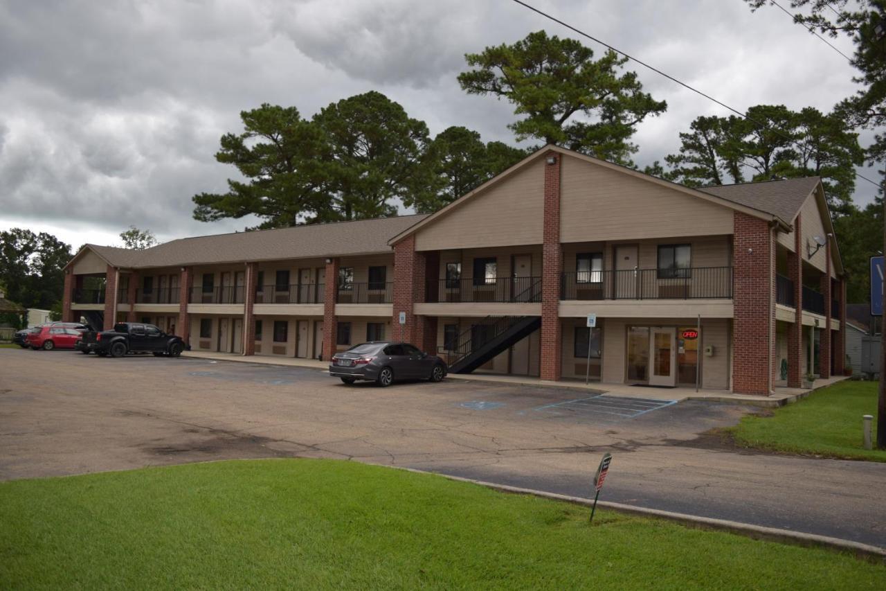 Value Inn - Livonia Exterior photo